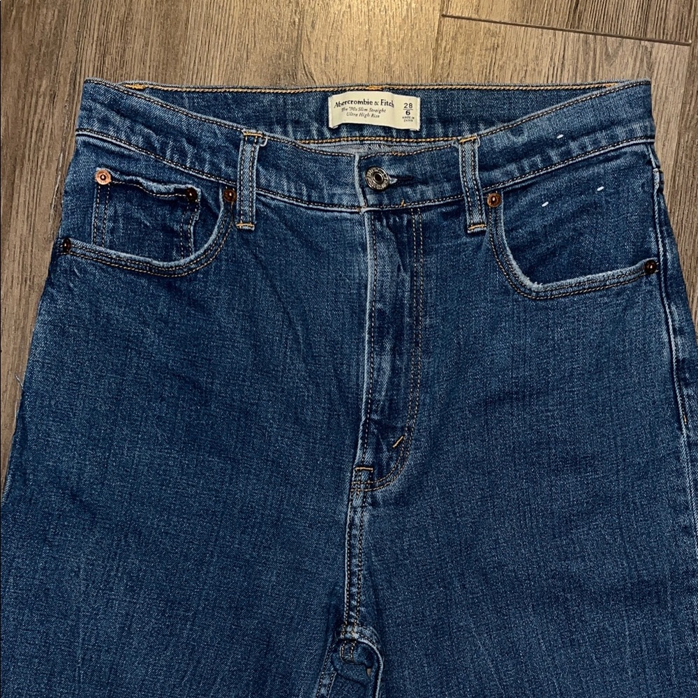 Abercrombie & Fitch The 90s Slim Straight Jean Ultra High Rise - Picture 3 of 8